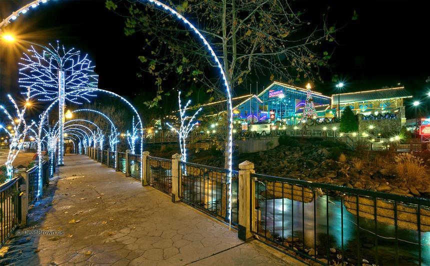 Moonshiner'S Legacy Holiday Home Gatlinburg Exterior photo